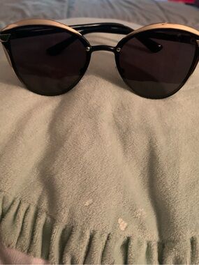 Women's Sunglasses Black with Gold Accent